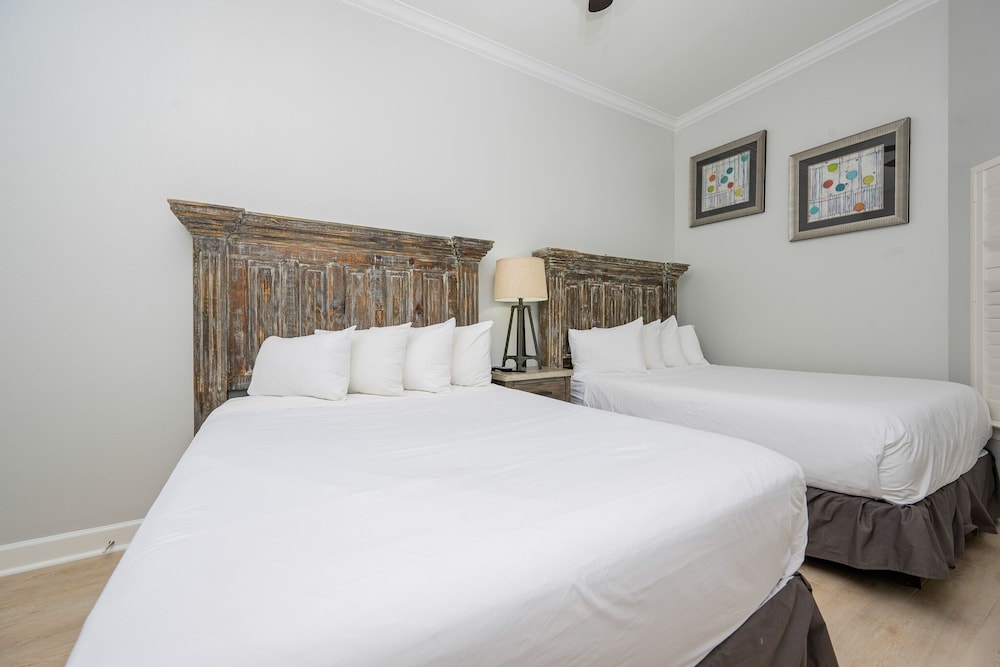 The Oasis 3105 Formerly Phoenix West Ii 3105 3 Bedroom Condo