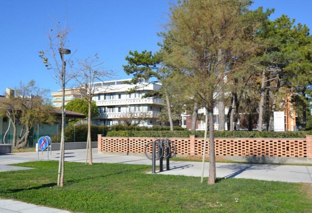 Cozy 2 Bedroom Apartment Facing the sea view 3