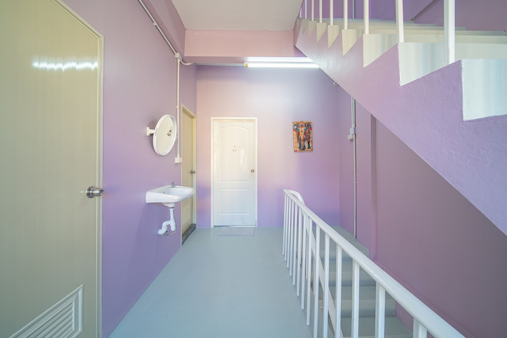 UrbanNest Hostel