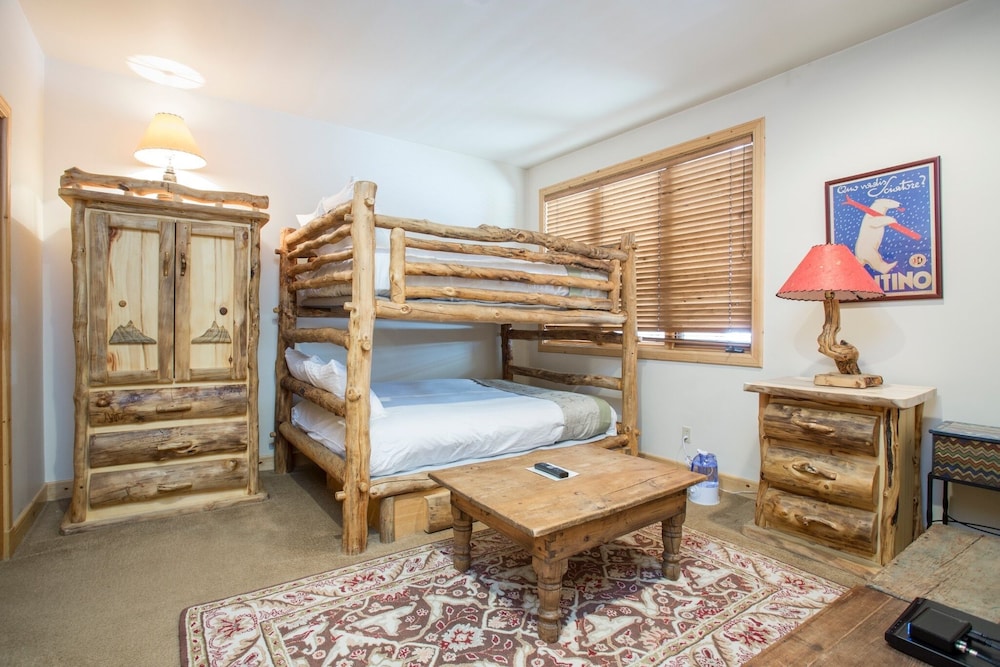 Trail's End Lodge At Deer Valley: 4-bed W/spa #17 4 Bedroom Condo