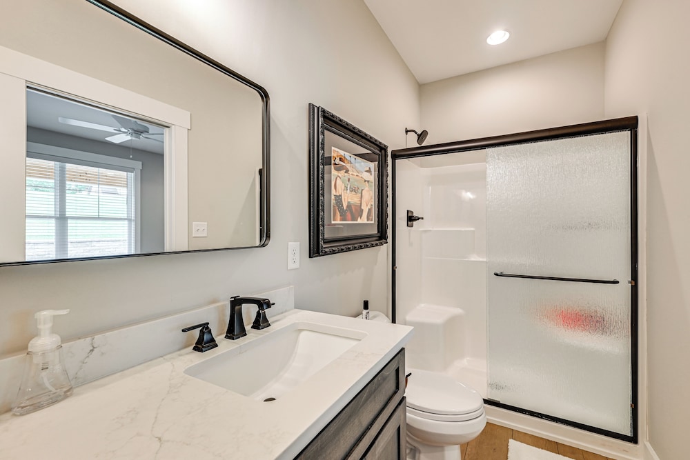 14 Mi to Mammoth Cave NP: Spacious Family Home