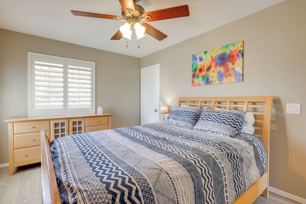 Private Yard & Fairway View: Phoenix Golf Retreat!