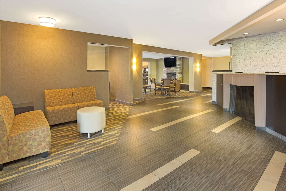 Hawthorn Extended Stay by Wyndham Cincinnati/Sharonville - Property Image 2