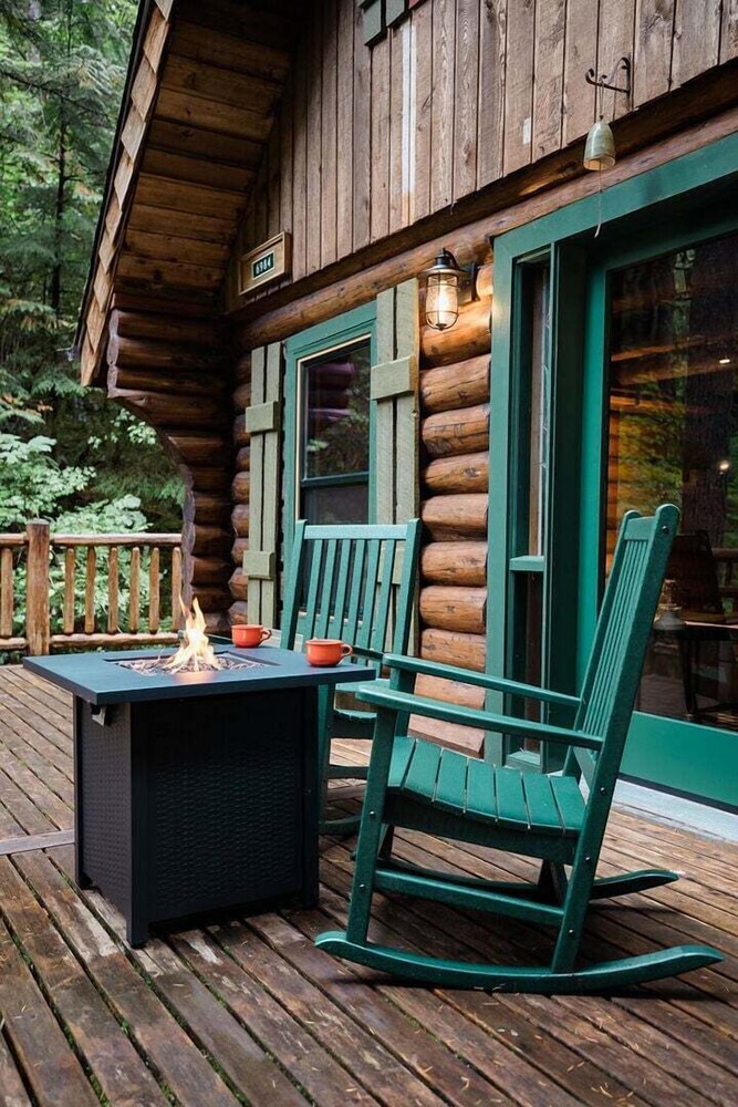 87sl - Starlink - Sauna - Sleeps 8