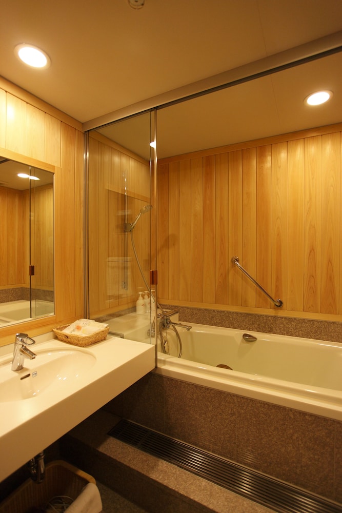 KATSURAGI Hotel Kitanomaru