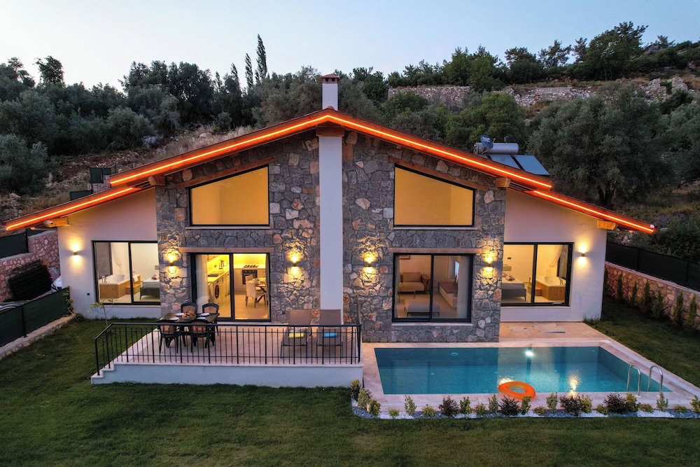 Yaka Esinti Villa