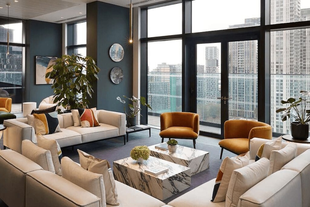 One-Bedroom Balcony Apartment City View