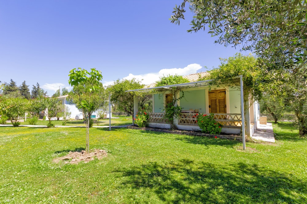 Liuba Houses