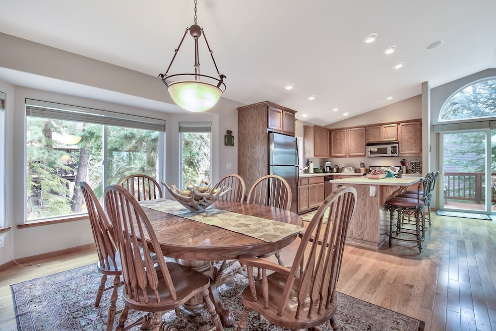 2272l The Lupine Lodge 3 Bedroom Home