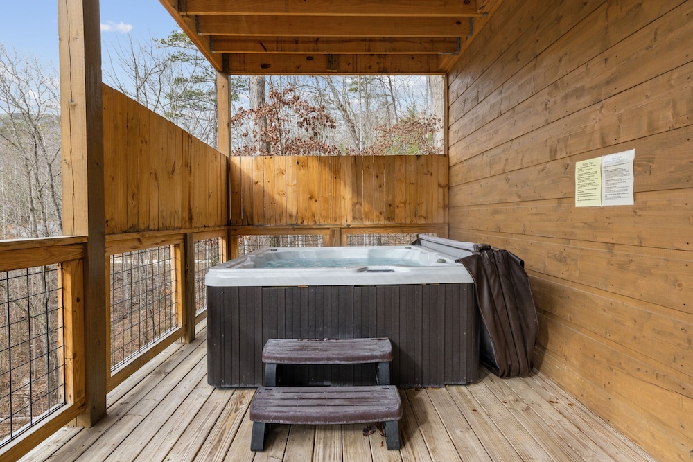 Big Bear Splash 2 Bedroom Cabin