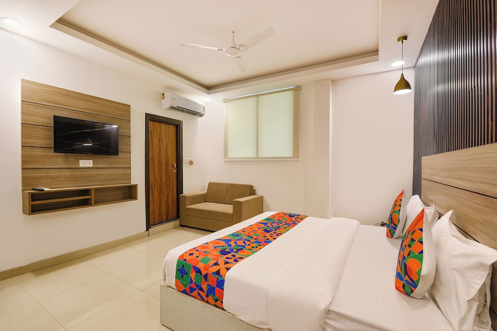 FabHotel Ganeshwaram 141