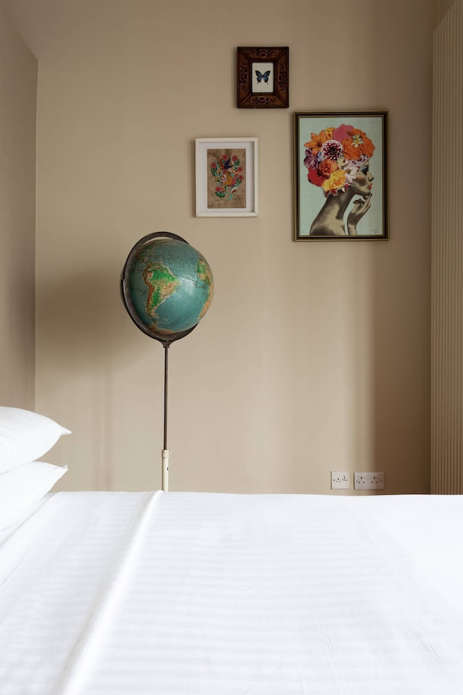Belsize Park Gardens by Onefinestay