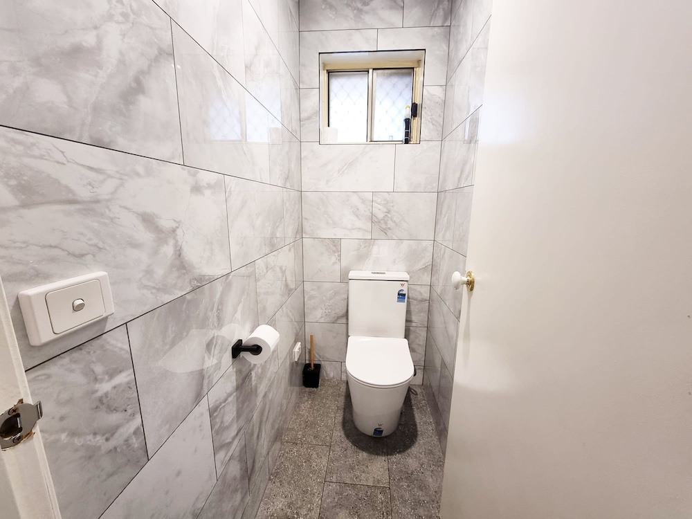 5 Bedrooms Spacious Home