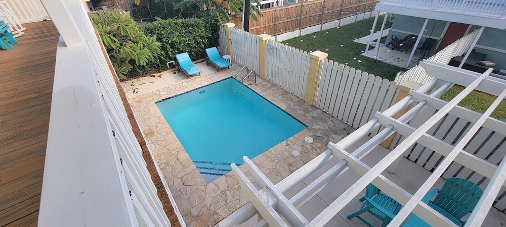 121 Snapper By The Sea 4 Bedroom Home