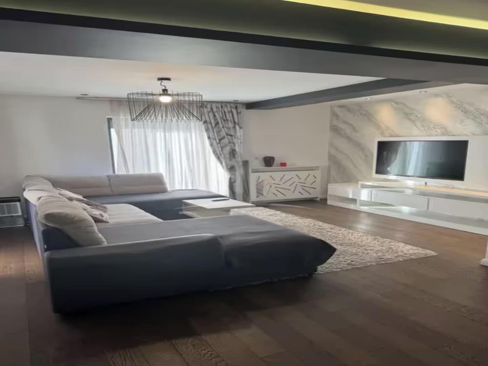 New, Complete Equipped Apartment With Spa, Indoor Pool and Parking Place!!