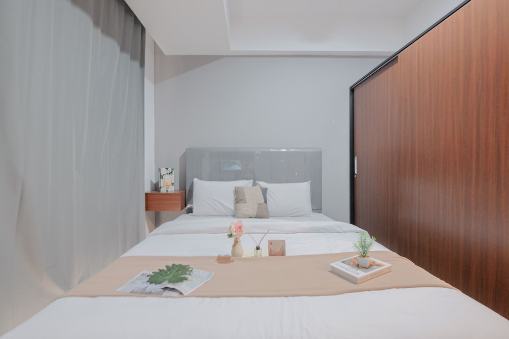 Cozy Stay Studio At West Vista Apartment
