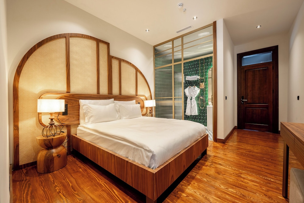 Belmondo Süitler - Image 22