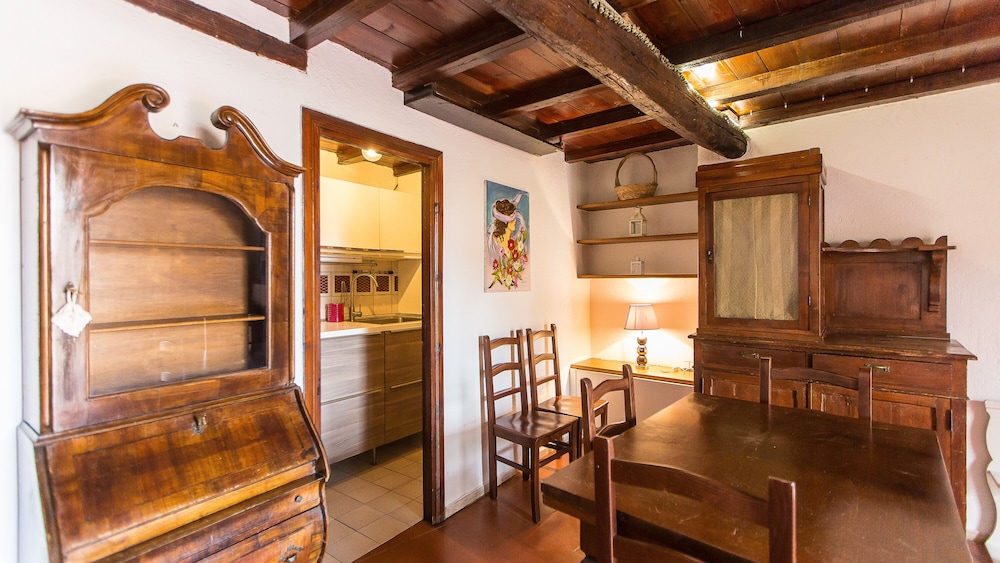Rental in Rome Arco della Ciambella Penthouse