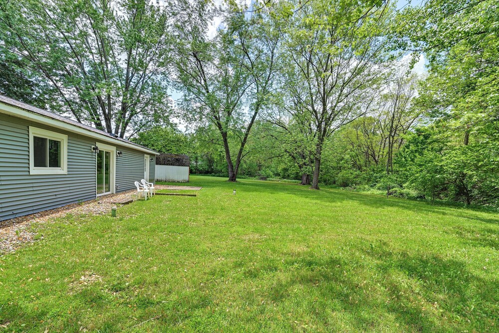 2 Mi to Dtwn: Family Home in Warsaw!