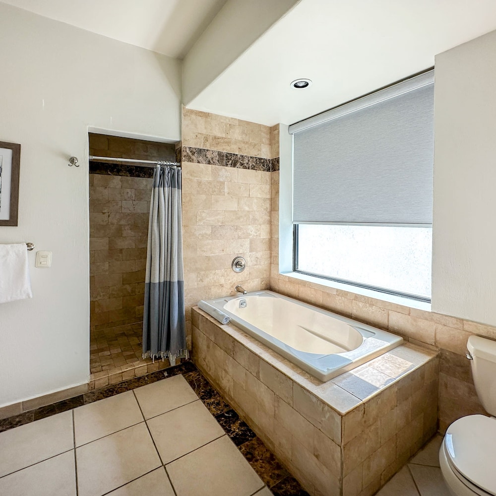 3BR Gem at Sandy Beach Area
