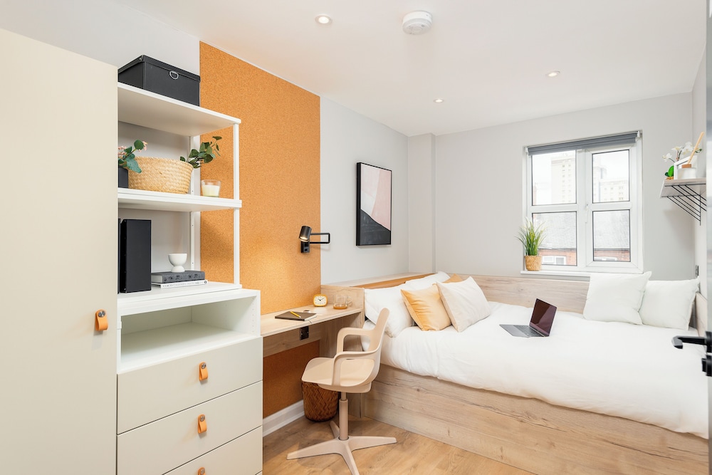 Peveril House