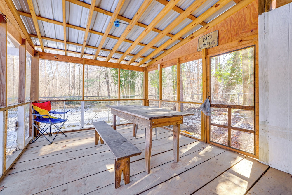 Fish, Hike & Relax: Marietta Gem w/ River Access!