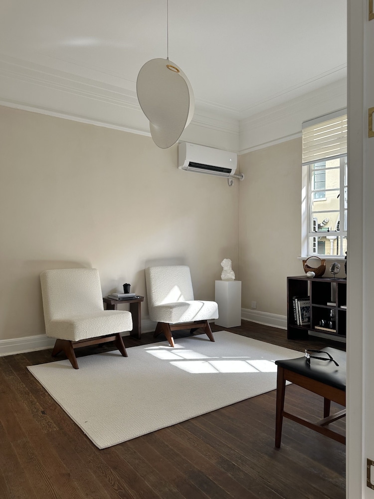 Shanghai Hills& Art Suite 15