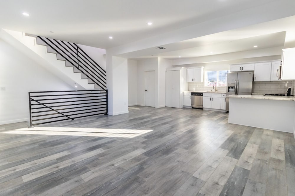 Boutique HomeStay - Image 5