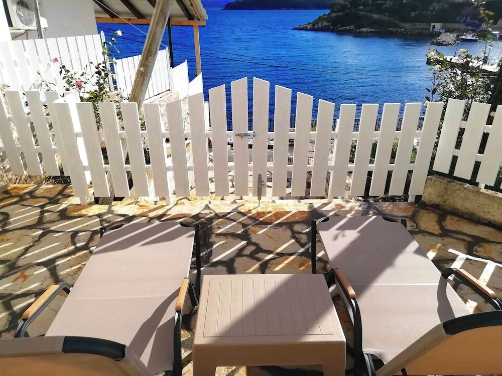 Sea Rose Apartment
