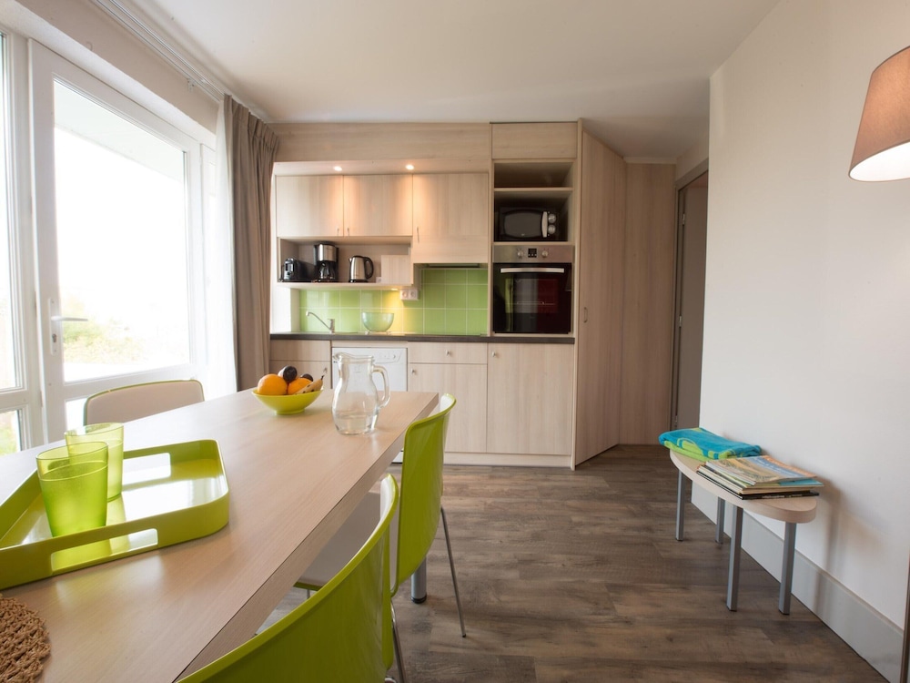 Family-friendly Retreat on the Opal Coast