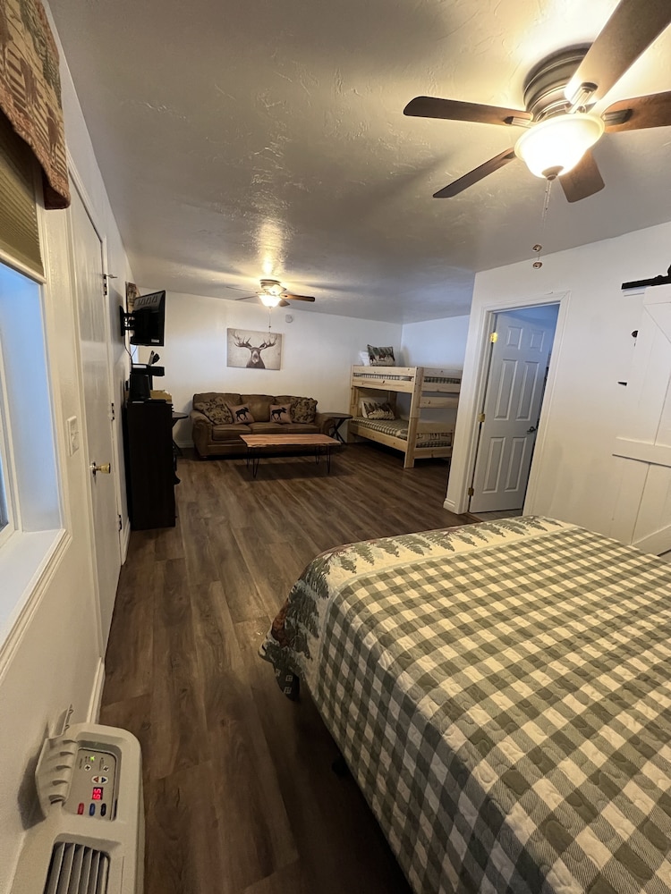 South Fork Junction Lodge & RV Park view 5