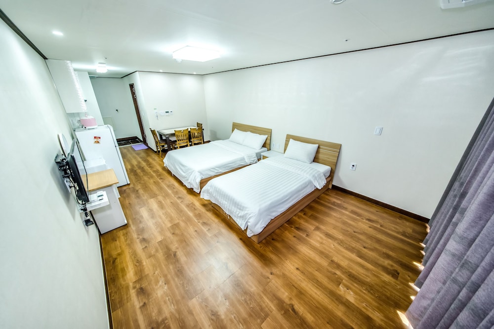 Rejina Pension