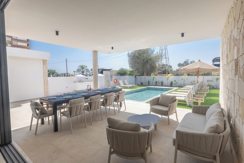 Ayia Napa Orea Villa OR2