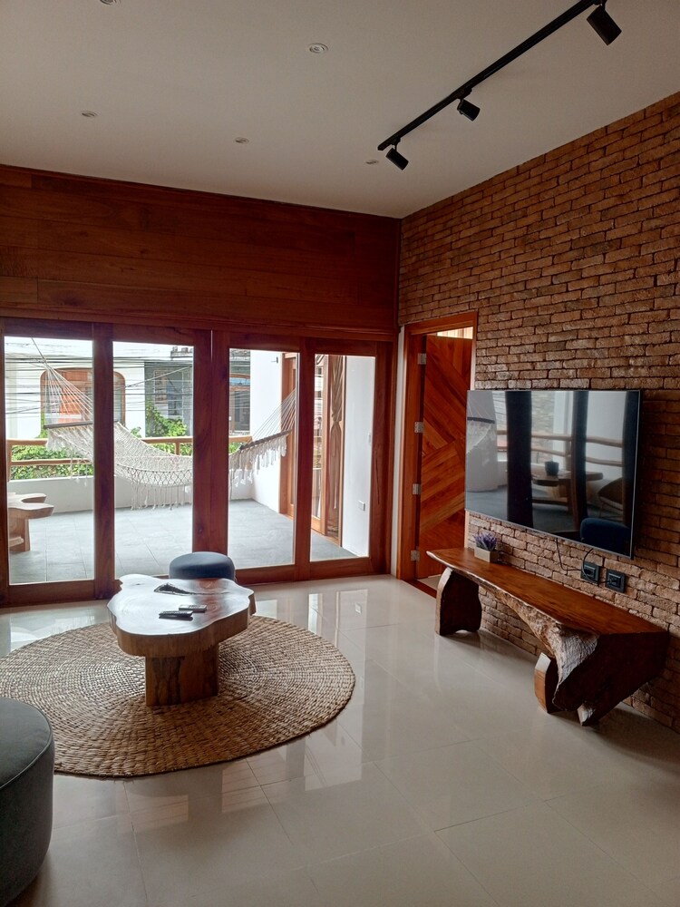 Galapagos Coliving Ecuador Casa Tuna