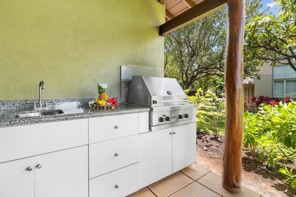 Luxurious View Corner Townhome - Great Views - VIP Beach Pass - Vrkcv