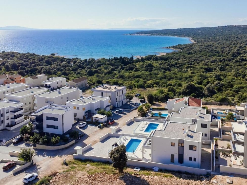 Luxury villas Paradise