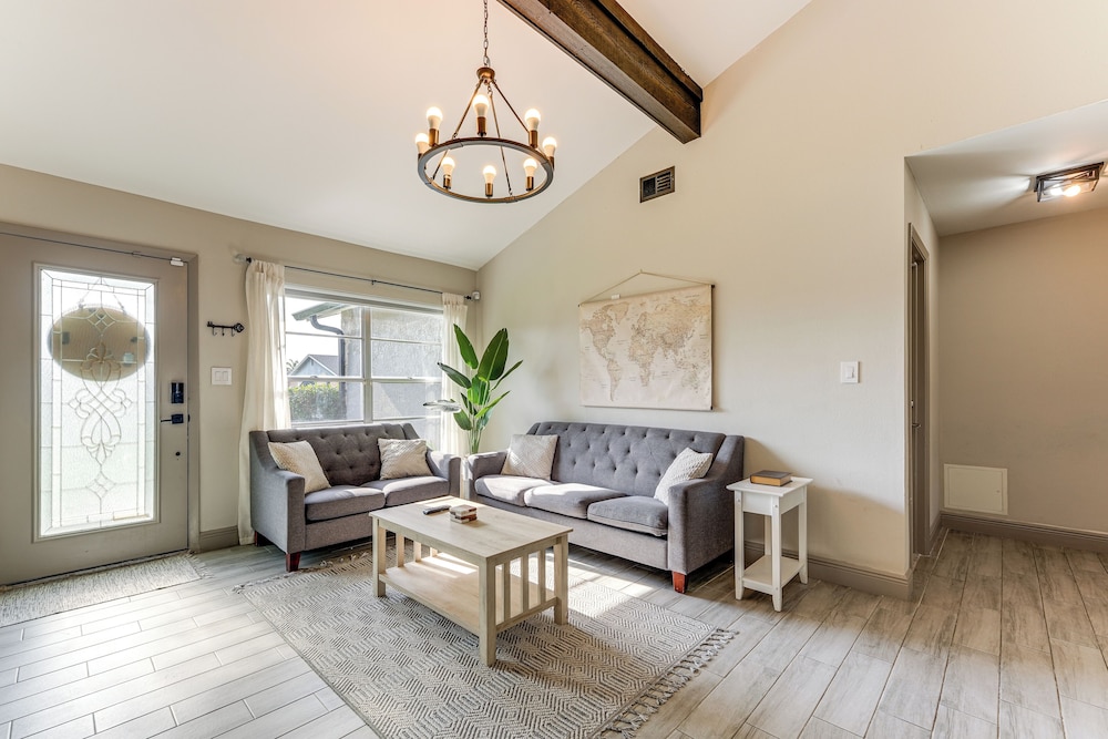 Orlando & Disney Parks Hub w/ Pool: Pet Friendly!
