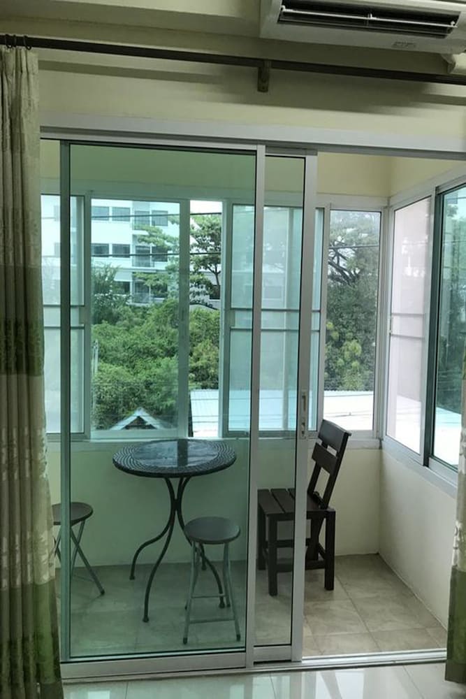 Minta House