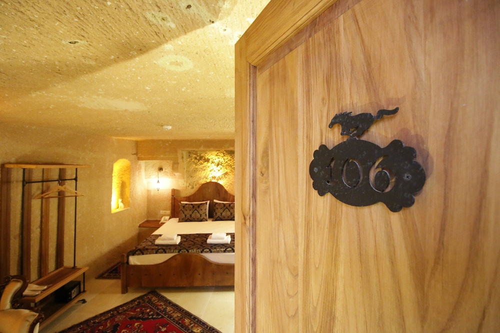 Georgios Cave Cappadocia