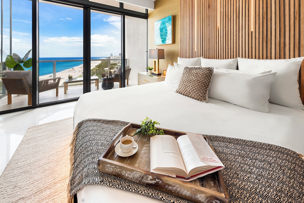 Luxury Vacation Rentals in South Beach by LRMB