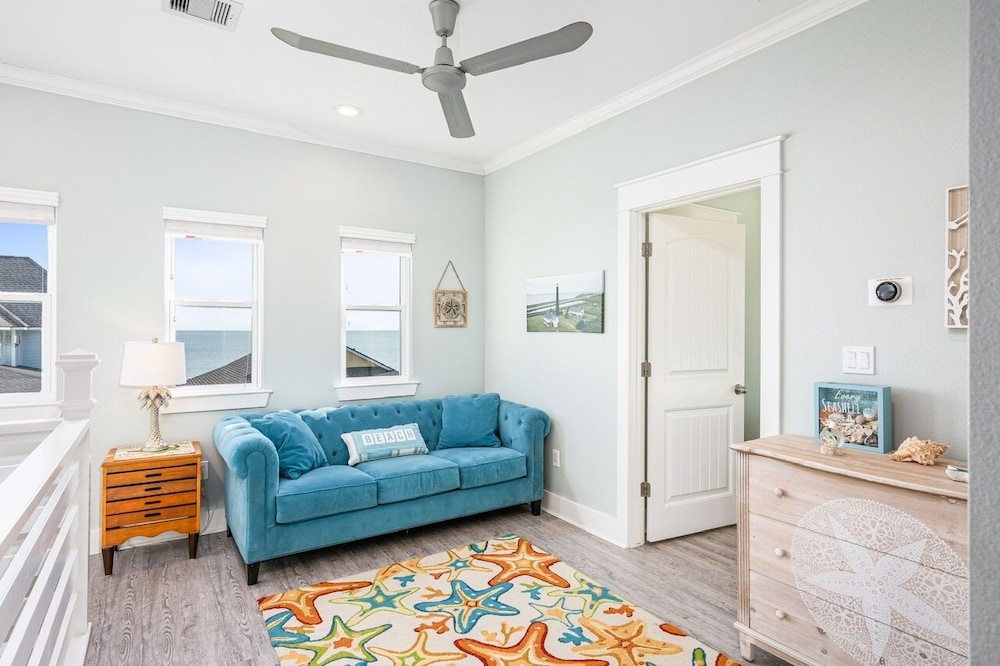 Crystal Breeze 3 Bedroom Home