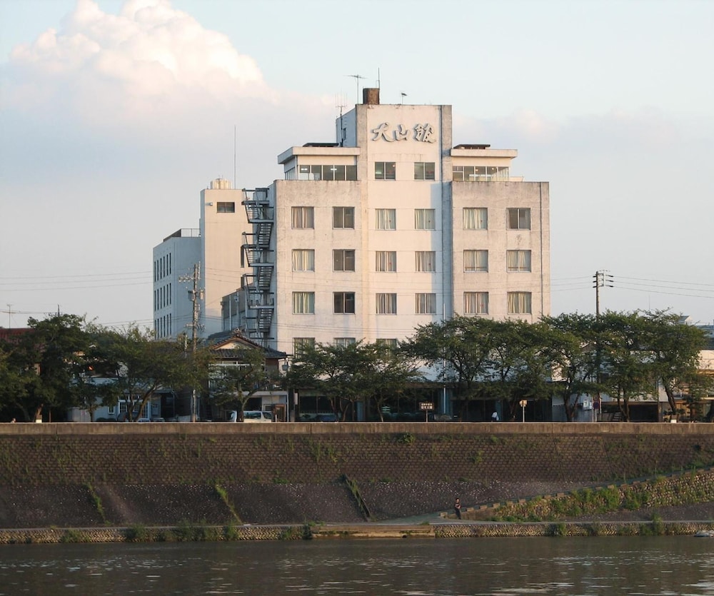 Inuyamakan view 5