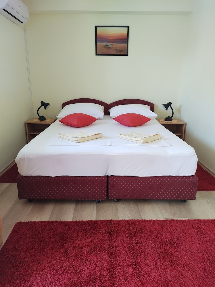 Anna Guesthouse