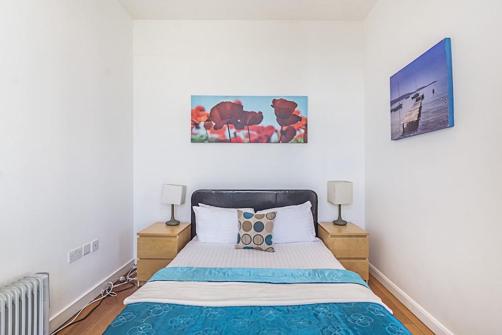 Splendid 3 Bedroom Apartment Kings Cross