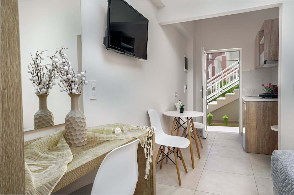Antonis Apartments