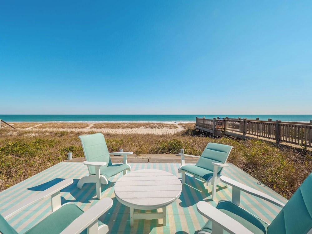 Beach Coma by Topsail Realty