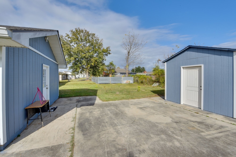 3 Mi to Lake Charles: Family Home in Louisiana!