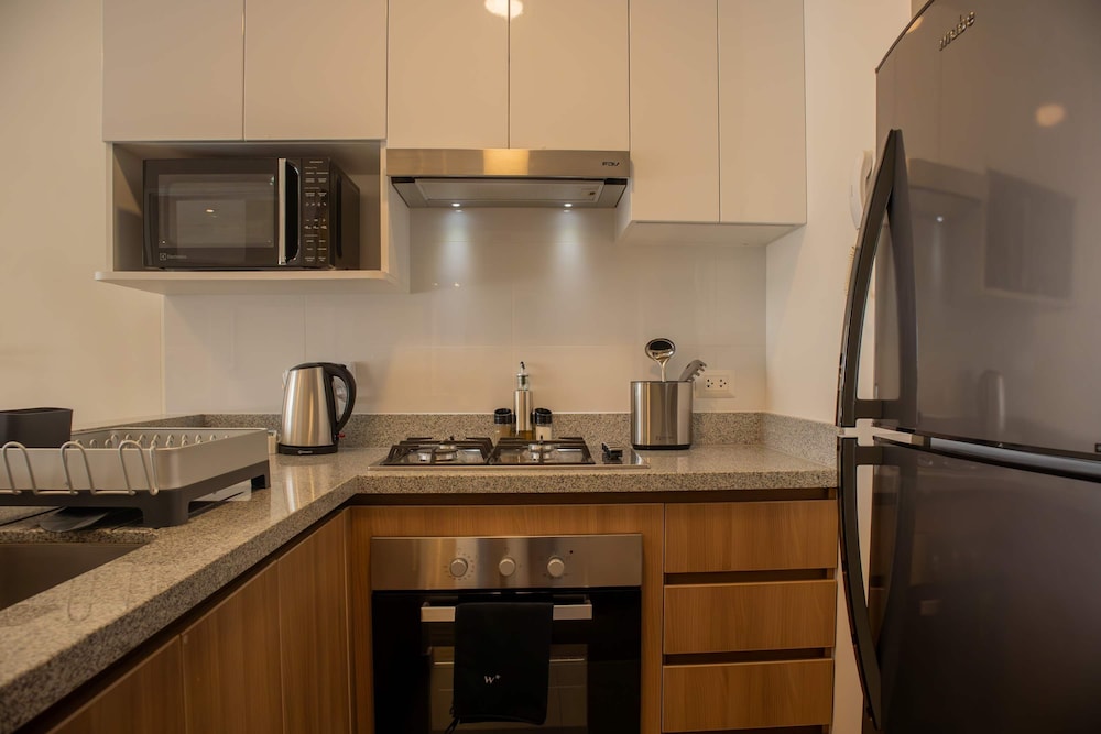 w Elegant 1BR Retreat in the Heart of San Isidro