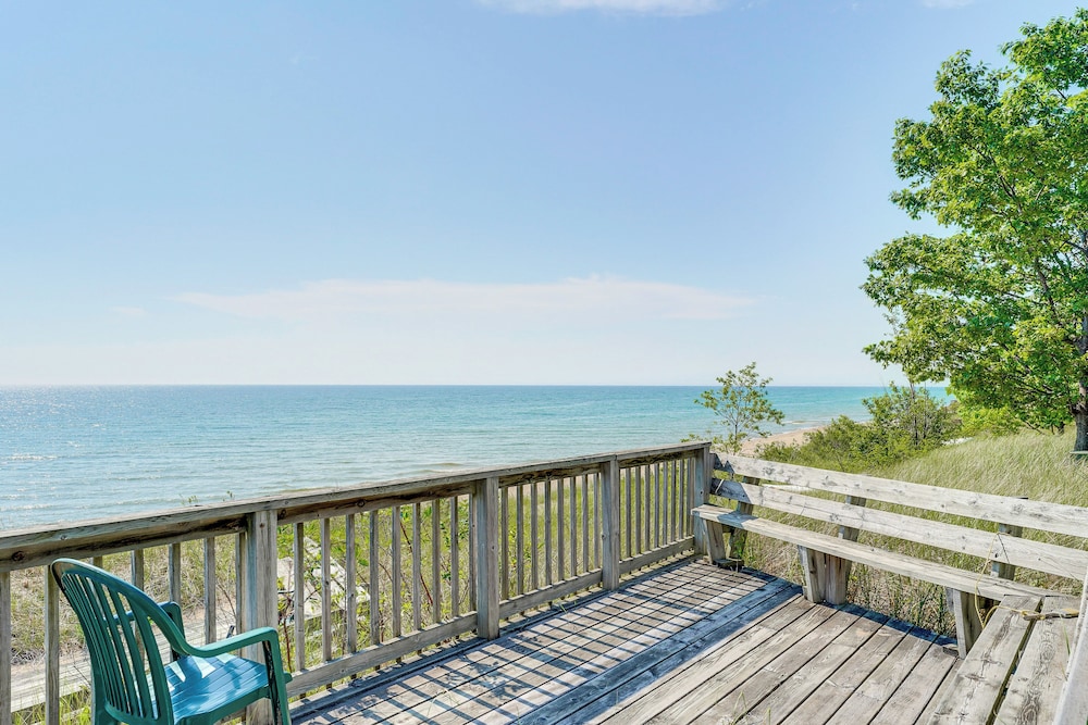 Walk to Semi-private Beach: Lake Michigan Getaway