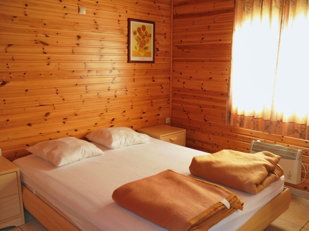 Holiday Home With a Panoramic View of the Ourthe, on a Quietly Located Property view 4